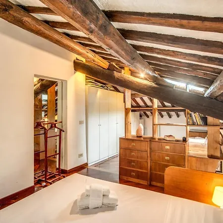 Lovely Attic With Private Terrace By Piazza Navona Апартаменты *