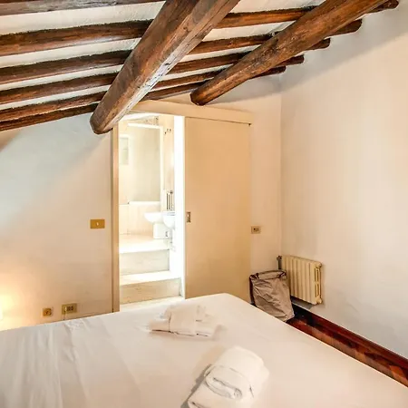 Lovely Attic With Private Terrace By Piazza Navona Апартаменты