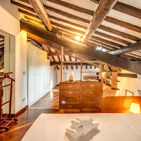 Lovely Attic With Private Terrace By Piazza Navona Апартаменты