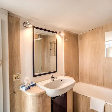 Апартаменты Lovely Attic With Private Terrace By Piazza Navona Рим