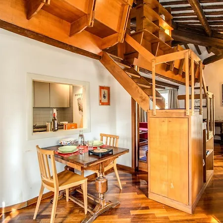 Lovely Attic With Private Terrace By Piazza Navona Апартаменты Рим